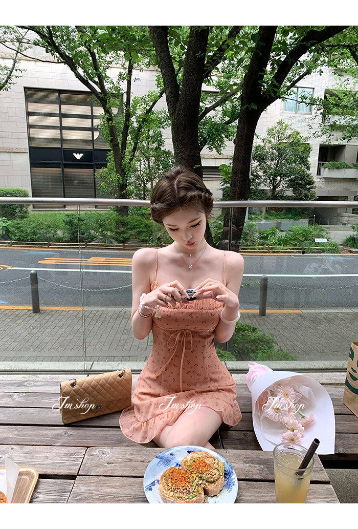 度假可愛橘色碎花吊帶連衣裙