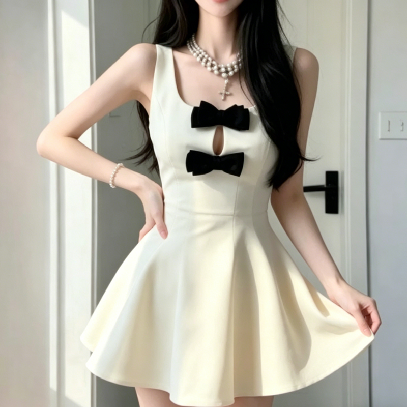 韓系獨特蝴蝶結吊帶連衣小個子短裙