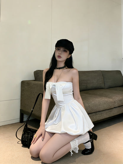 優雅白色花苞大擺抹胸蝴蝶結連衣短裙