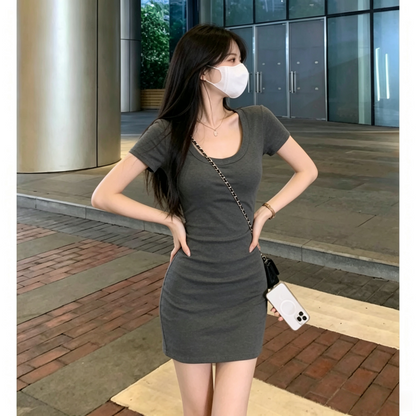 極簡風辣妹緊身包臀短裙