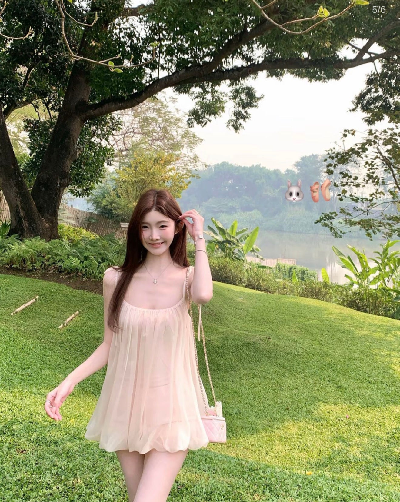 溫柔粉色碎摺吊帶短褲澎澎短裙