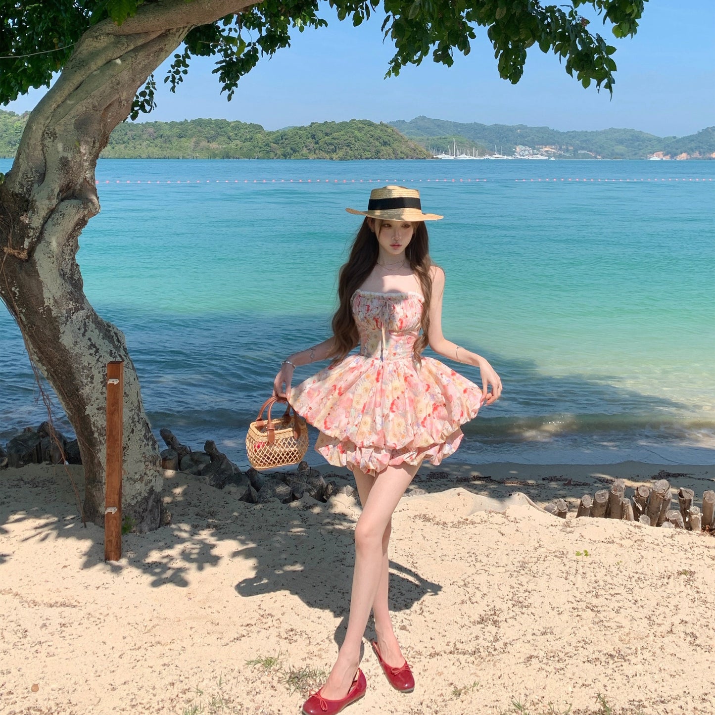 ins風氛圍感度假吊帶花苞澎澎裙連衣裙