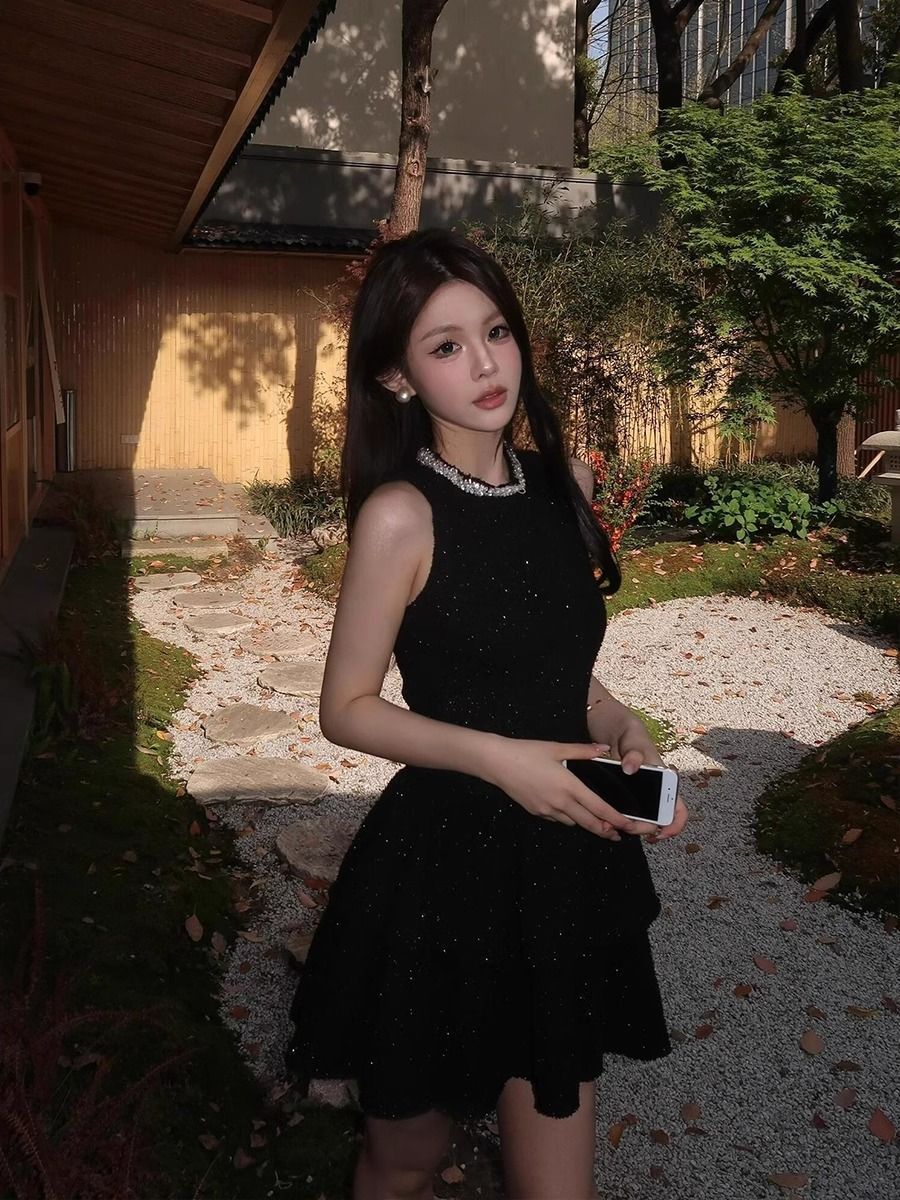 💕現貨秒出🍓高級千金感小黑裙