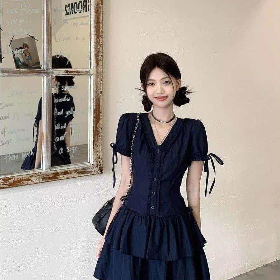 清純藏青色V領短袖連衣短裙