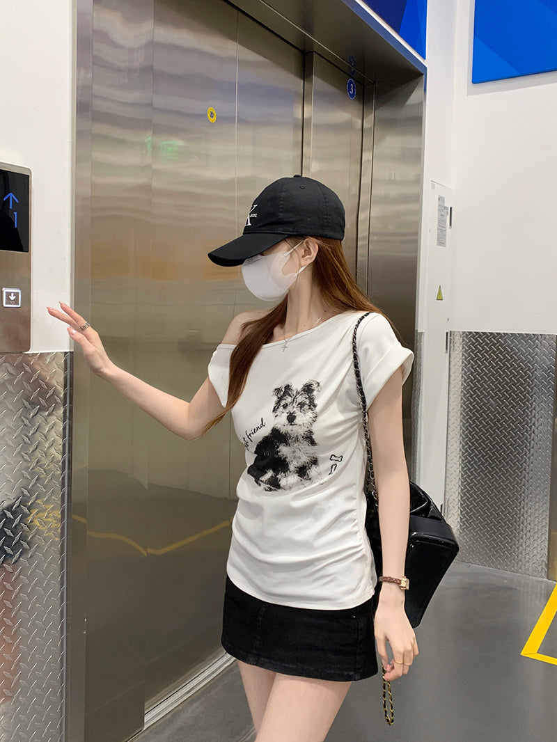 露肩顯瘦簡約斜領上衣