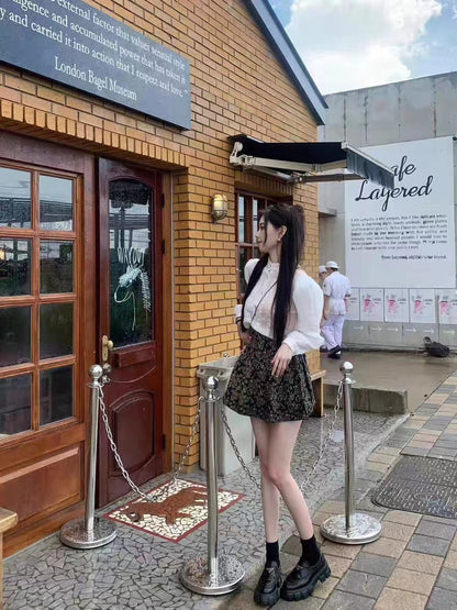 溫柔貴氣泡泡袖長袖碎花短裙套裝