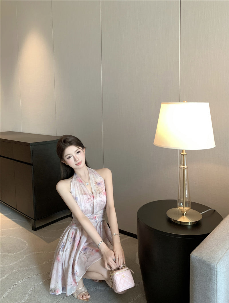 度假風粉色碎花小個子掛脖連衣裙
