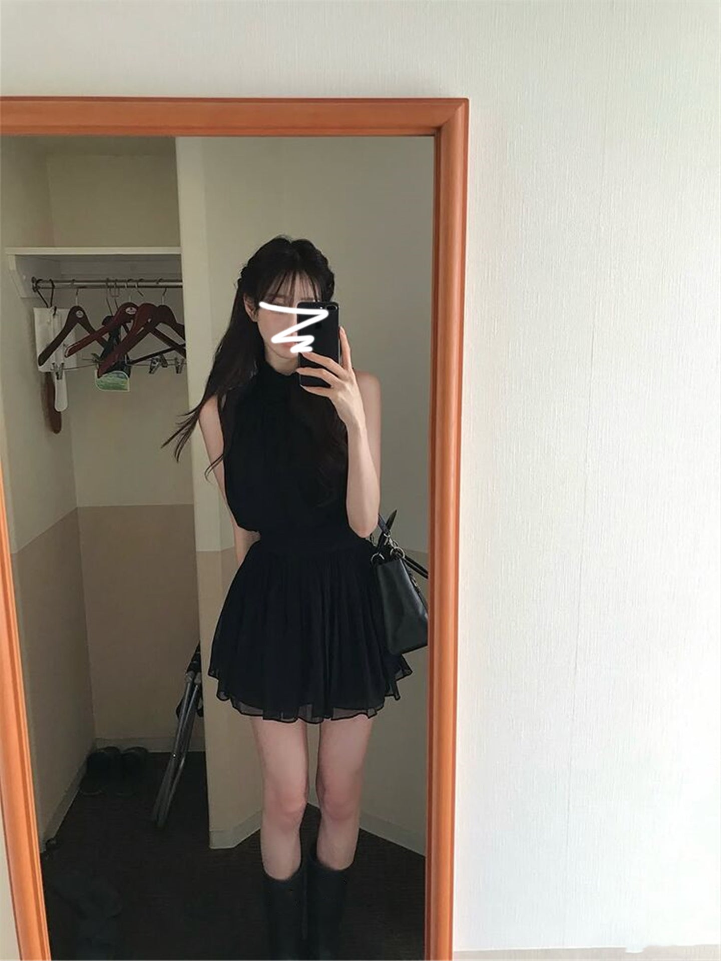 高領無袖連衣裙