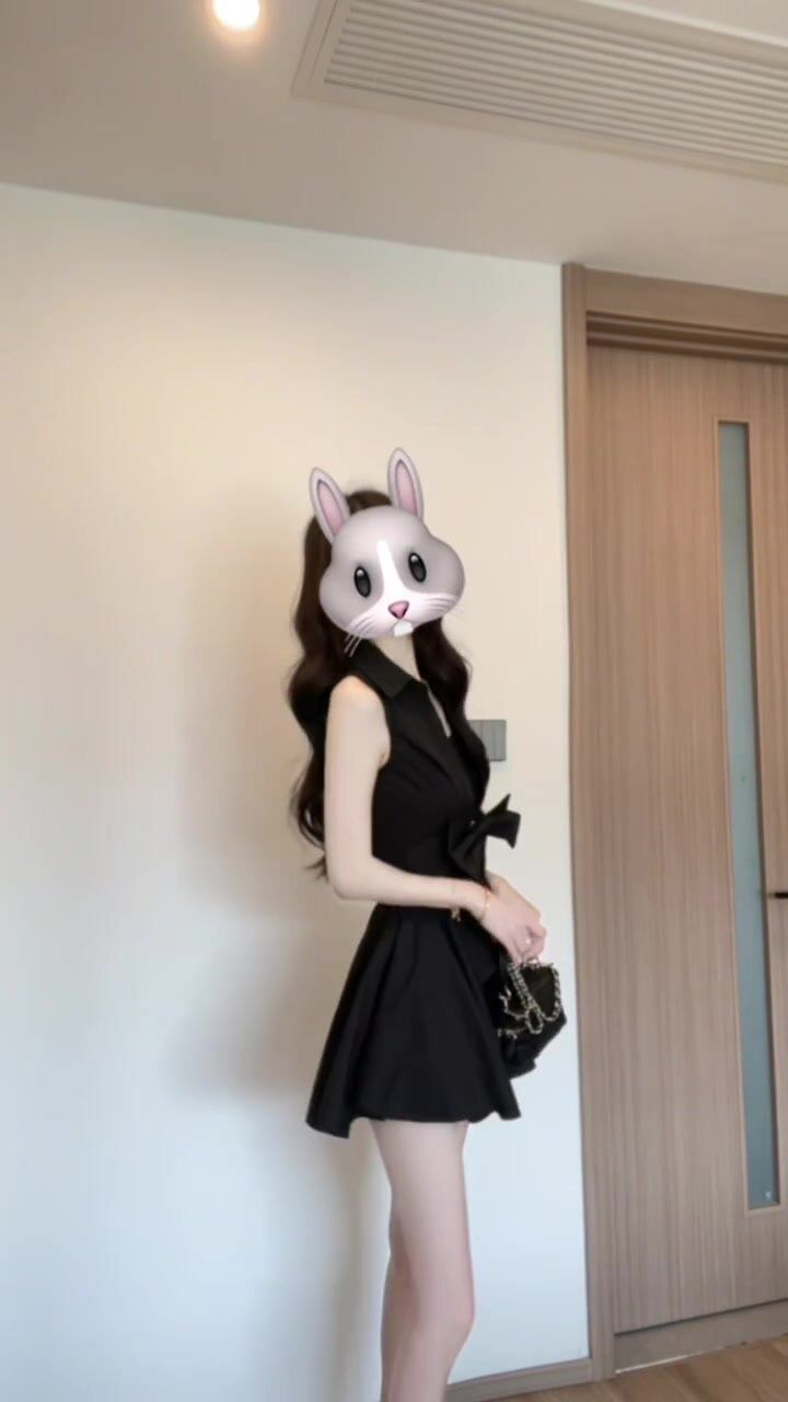 💕現貨秒出🍓御姐赫本風黑色POLO無袖澎澎裙組