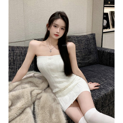 💕現貨秒出🍓韓系一字領露肩鎖骨針織包臀裙