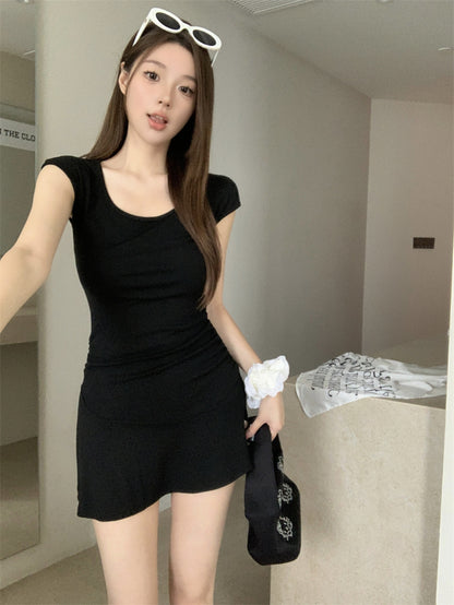 💕現貨秒出🍓經典百搭性感U領短袖連衣短裙