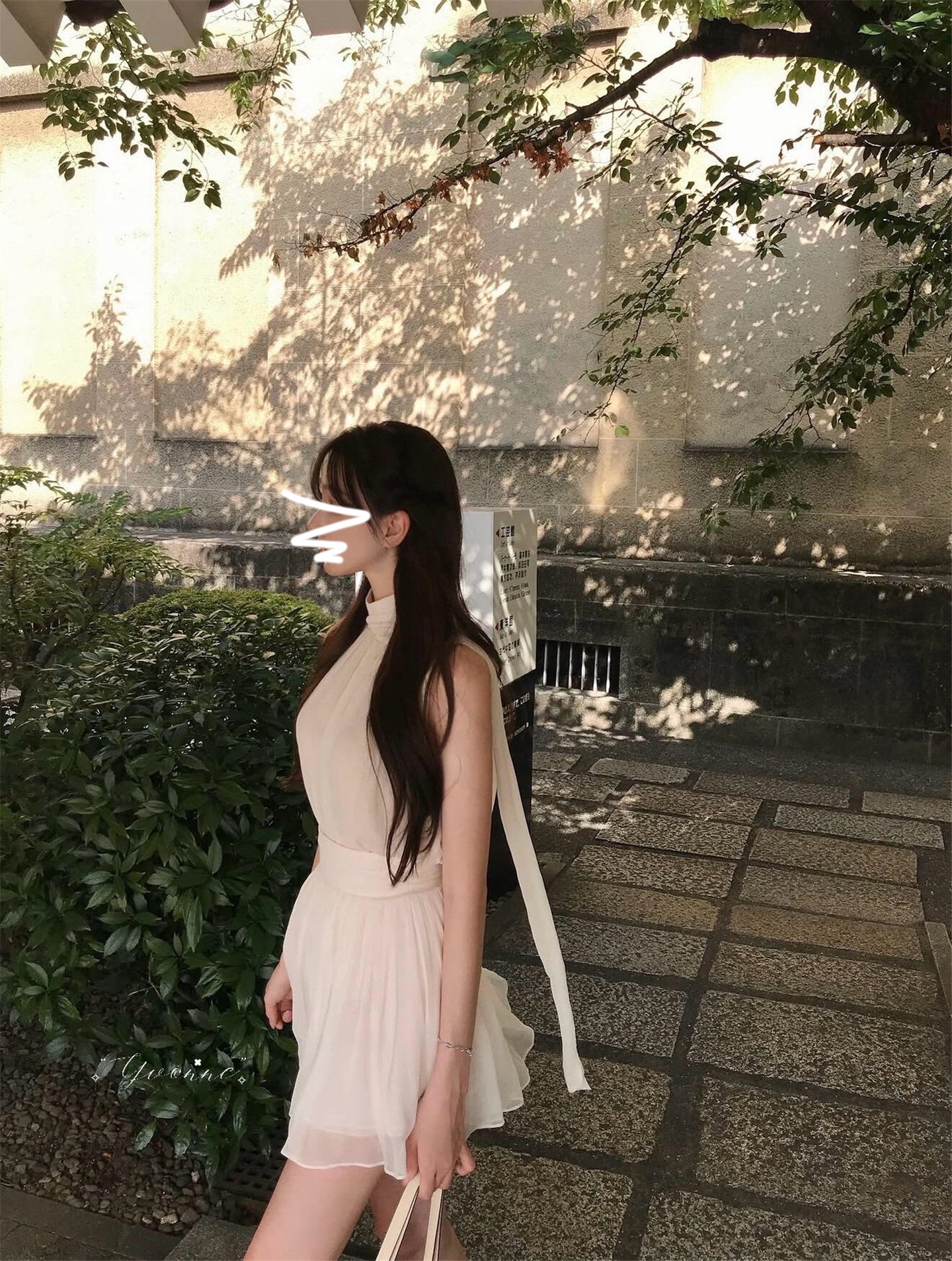 高領無袖連衣裙
