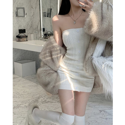 💕現貨秒出🍓韓系一字領露肩鎖骨針織包臀裙